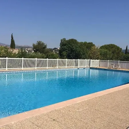 Sunset Tennis Et Piscine Collectif
