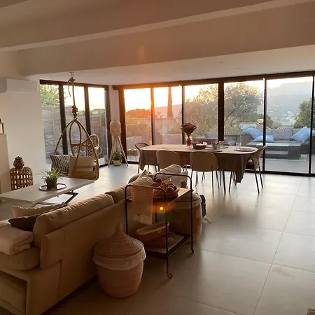 Sunset Tennis Et Piscine Collectif Villa