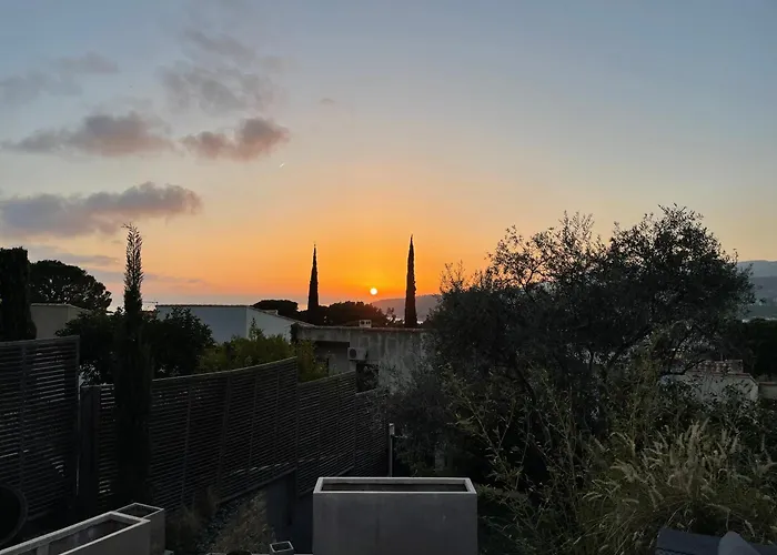 Sunset Tennis Et Piscine Collectif * Cassis